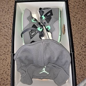 Jordan sneaker hat set